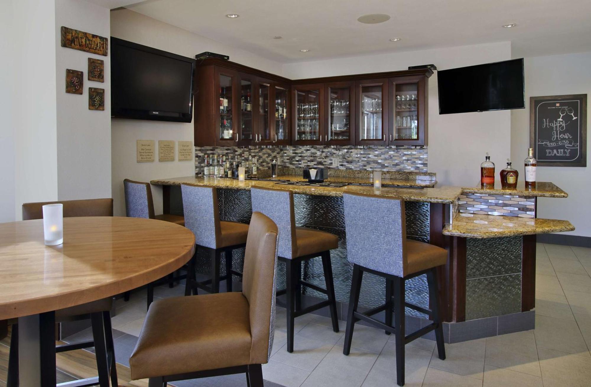 Hilton Garden Inn Sonoma County Airport Santa Rosa Extérieur photo